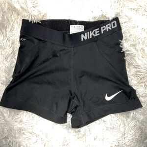 Nike pro black athletic shorts small